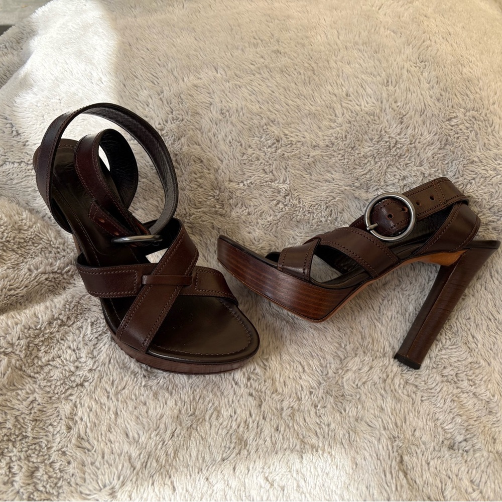 Yves Saint Laurent Women's Brown Sandals size 38